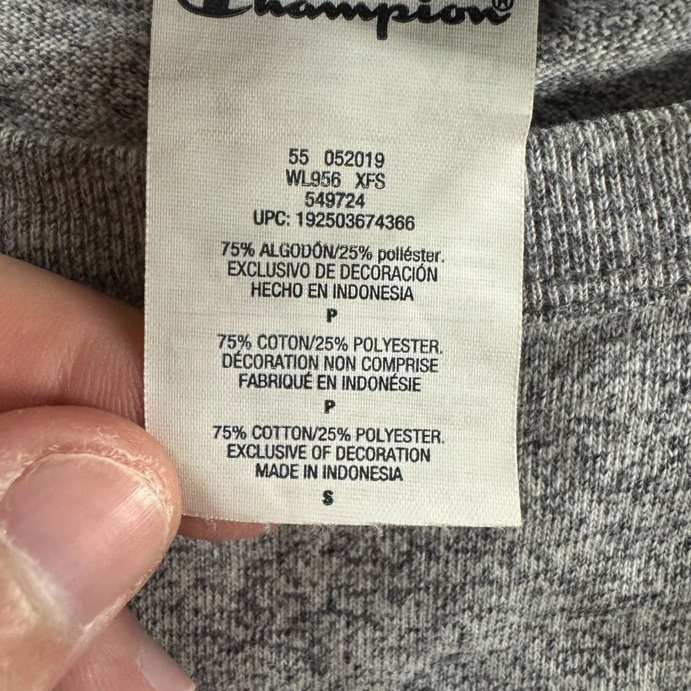 Champion Cropped T-Shirt Women Small Gray Excellent Embroidered Script WL956 XFS